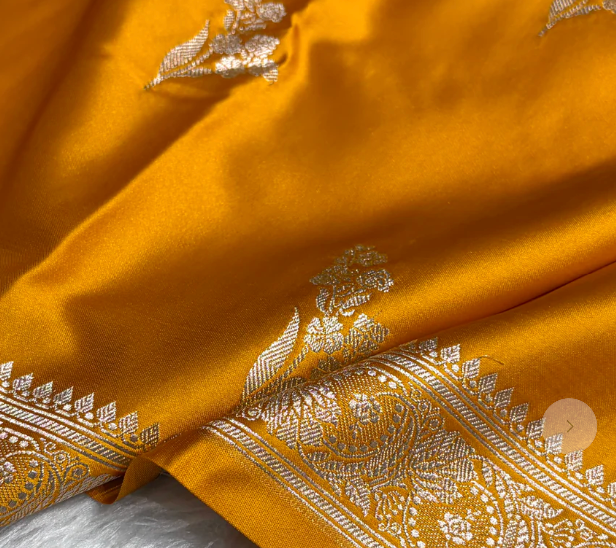 Banarasi Mashru Soft Silk Saree DBT29