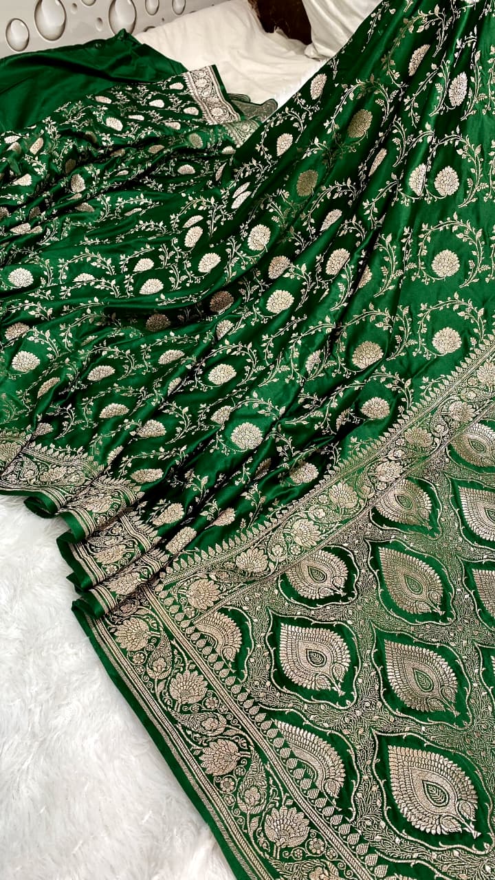 Sunehri Banarasi Katan Mashru Soft Silk Saree