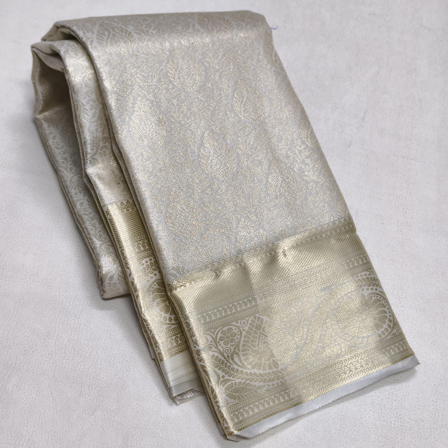 Shvetambara Kanjeevaram Silk Saree