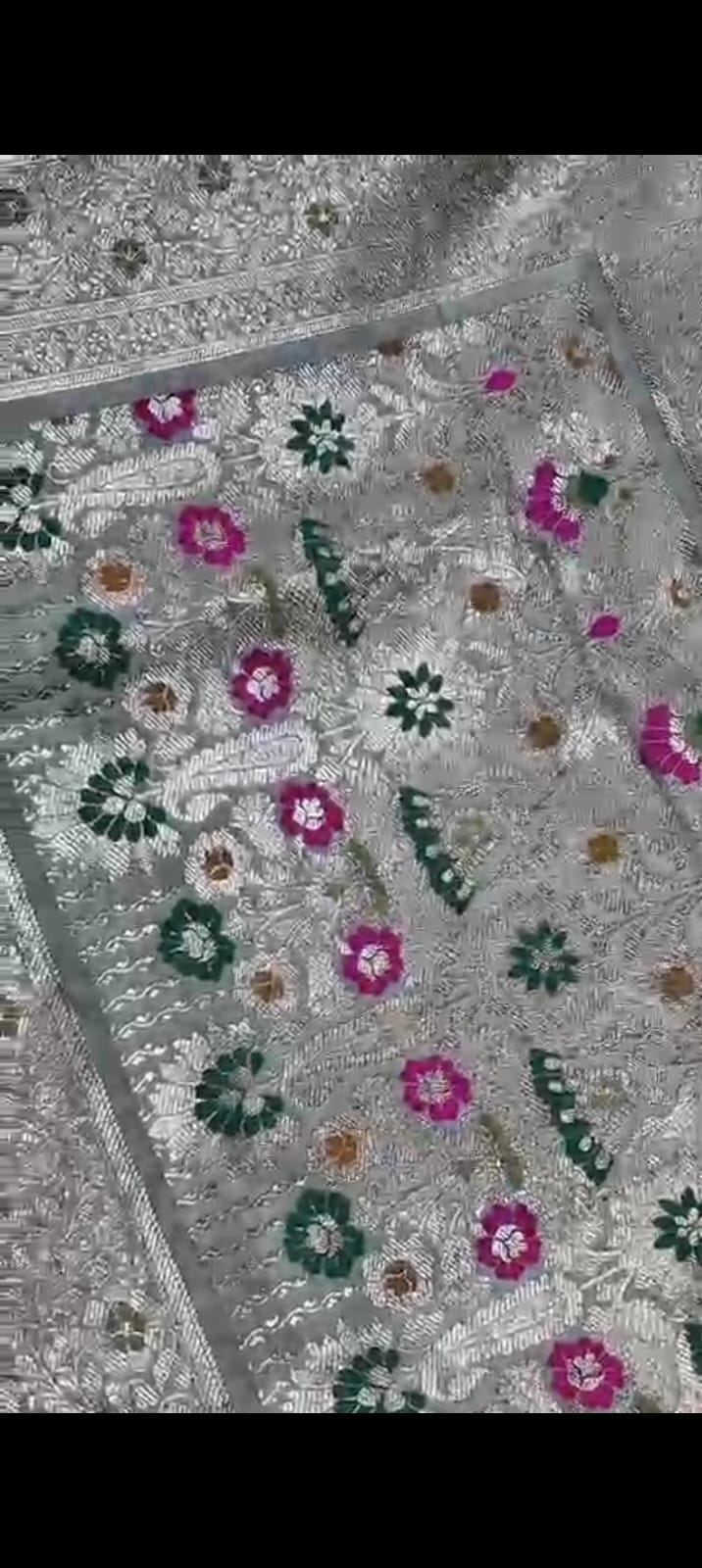 Banarasi Mashru Soft Silk Saree DBT40