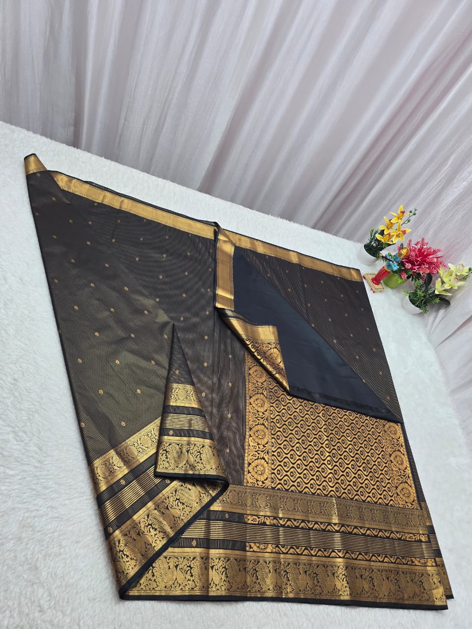 Kanjeevaram Semi Silk Saree DBT96