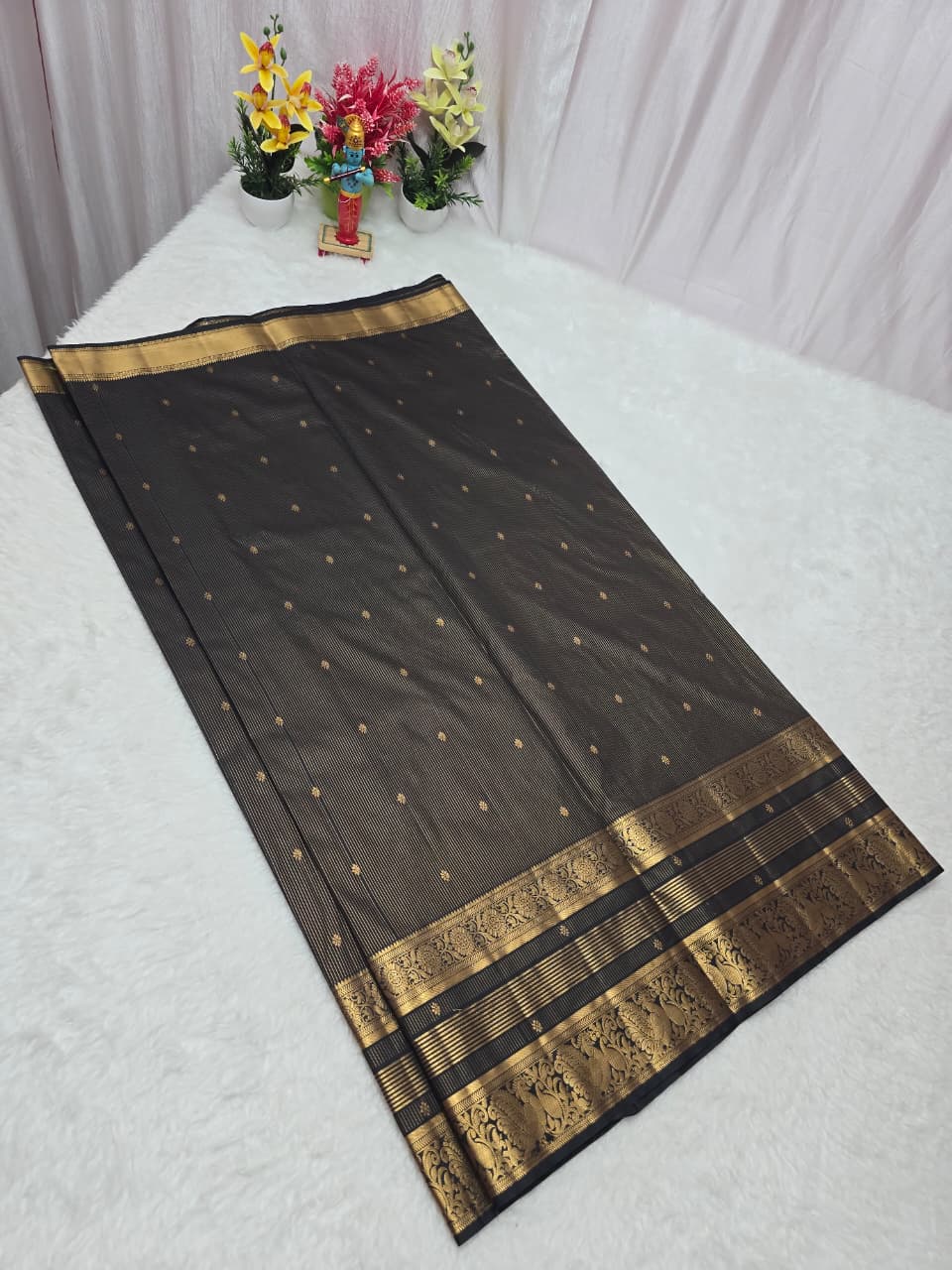 Kanjeevaram Semi Silk Saree DBT96