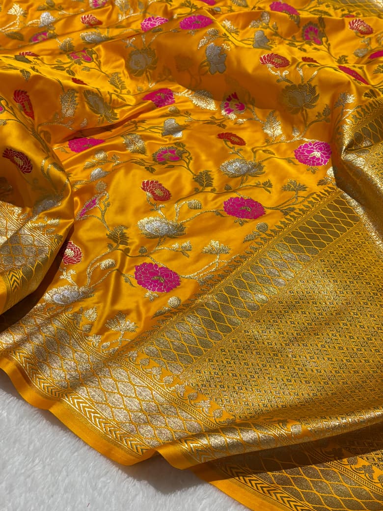 Shivangi Banarasi Katan Mashru Mina Soft Silk Saree