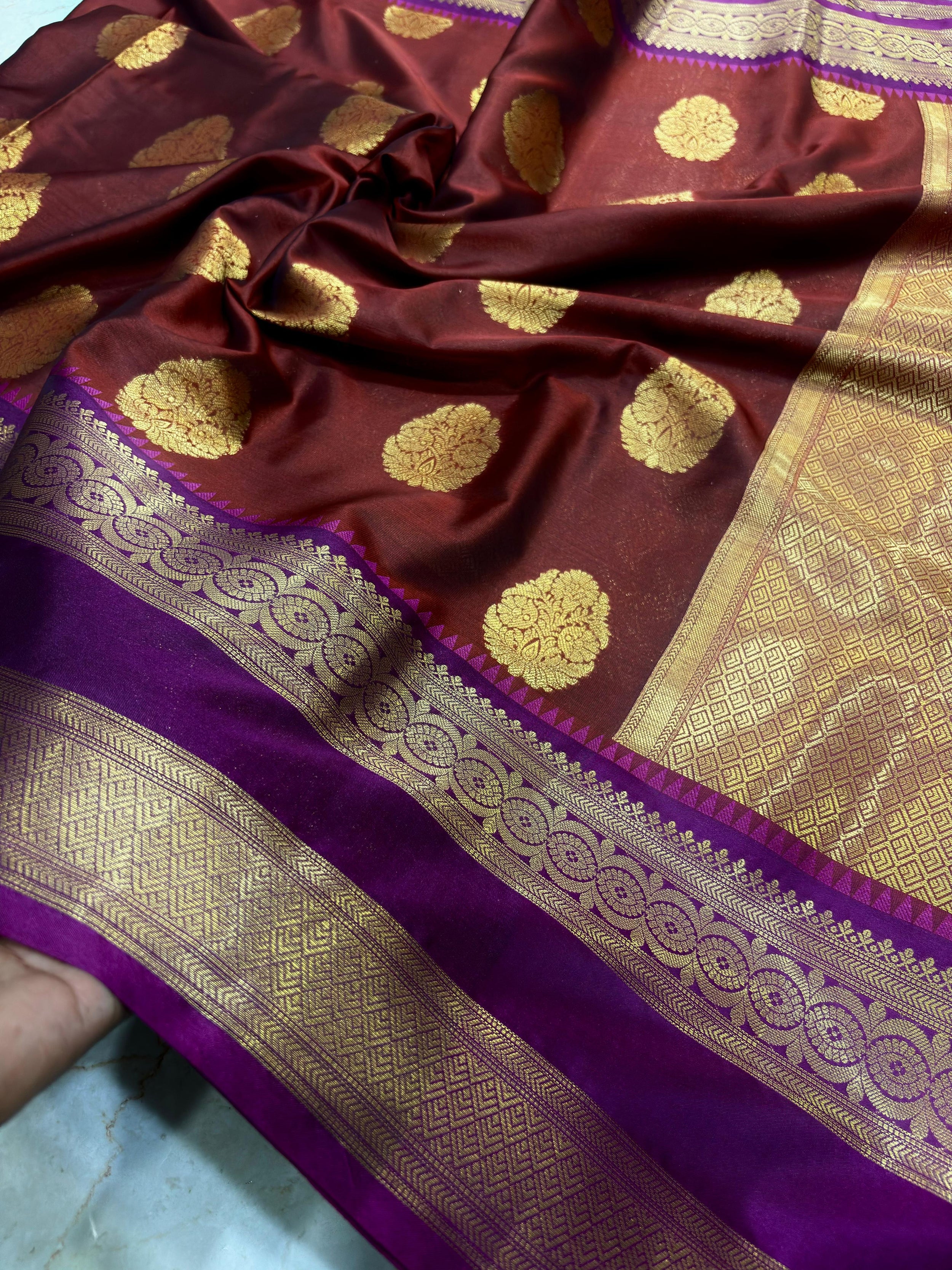 video of brown n pruple saree